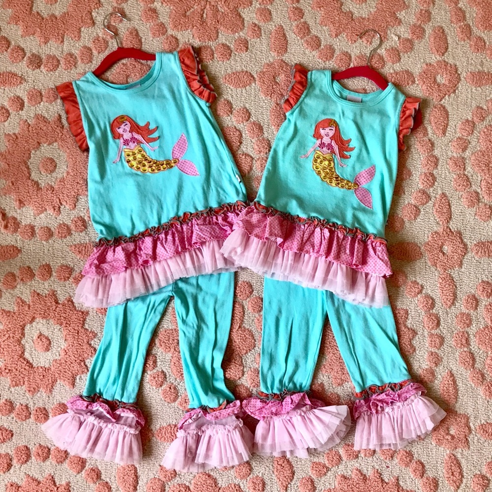Adorable mermaid outfits with ruffles